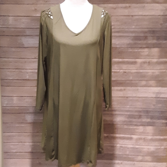 New Directions Dresses & Skirts - Soft Cut Lattice Deatailed Dress